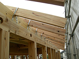 屋根垂木クラ金物補強
